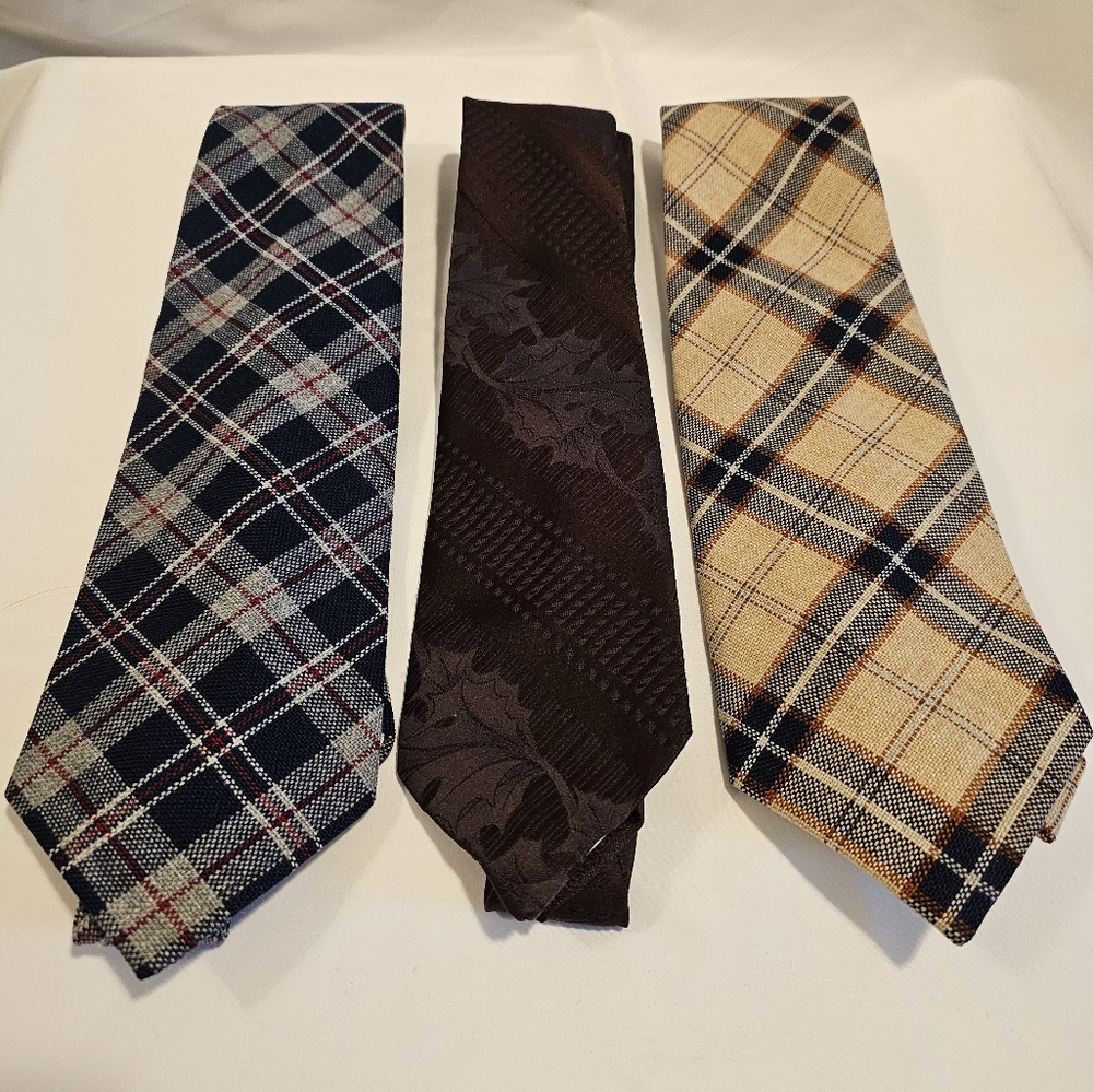 Bundle of 3 Vintage Men's Ties